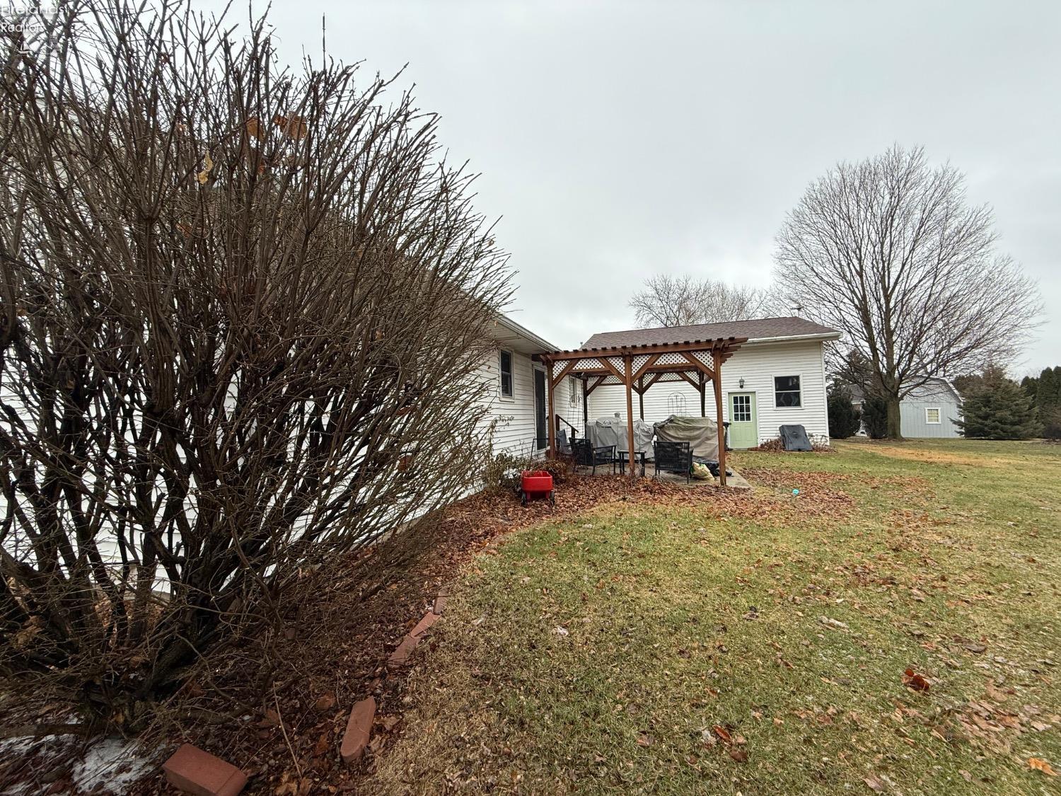 1541 W Cole Road, Fremont, Ohio image 8