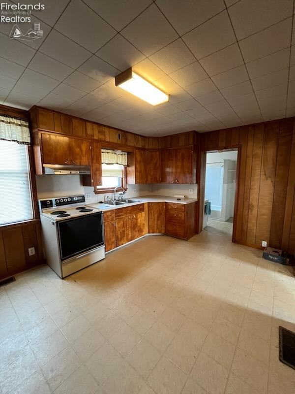 8090 W County Road 18, Fostoria, Ohio image 6