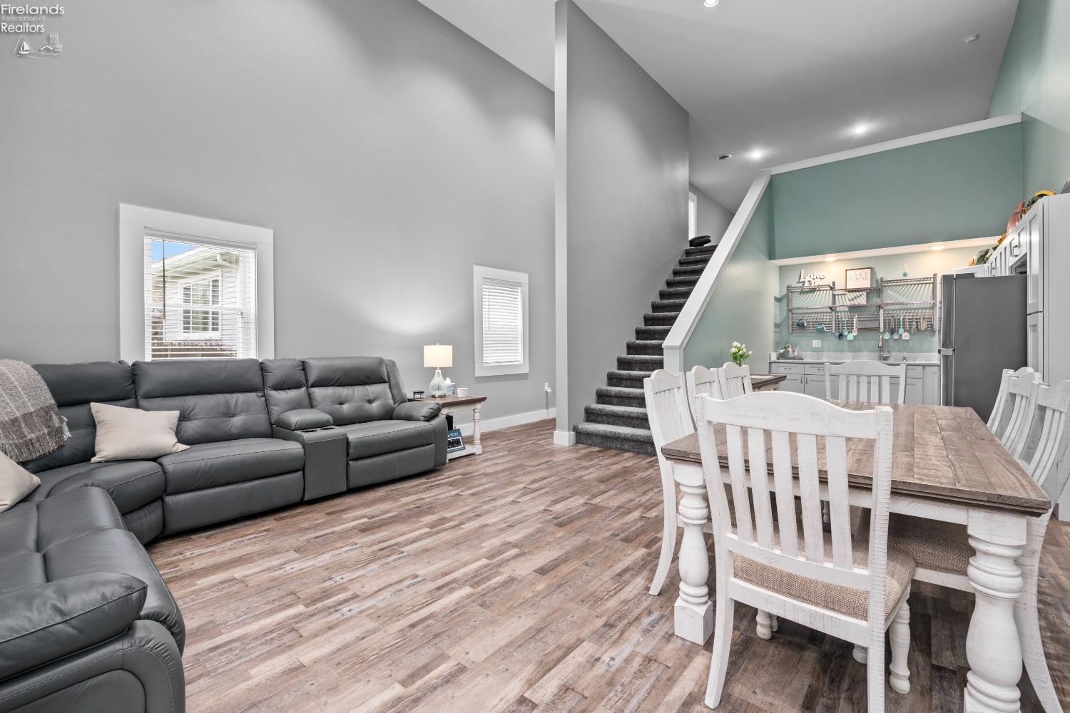 1915 S Bayview Drive, Marblehead, Ohio image 2