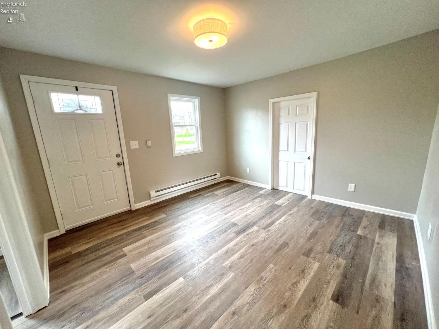 406 Water Street, Tiffin, Texas image 11