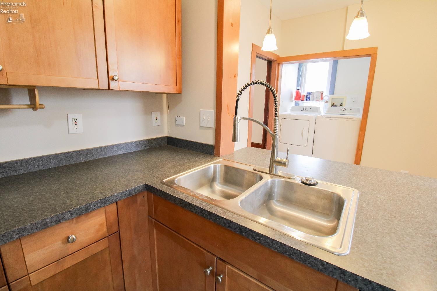 Sandusky, Ohio 44870, United States, 4 Bedrooms Bedrooms, ,2 BathroomsBathrooms,Residential,Active,4364