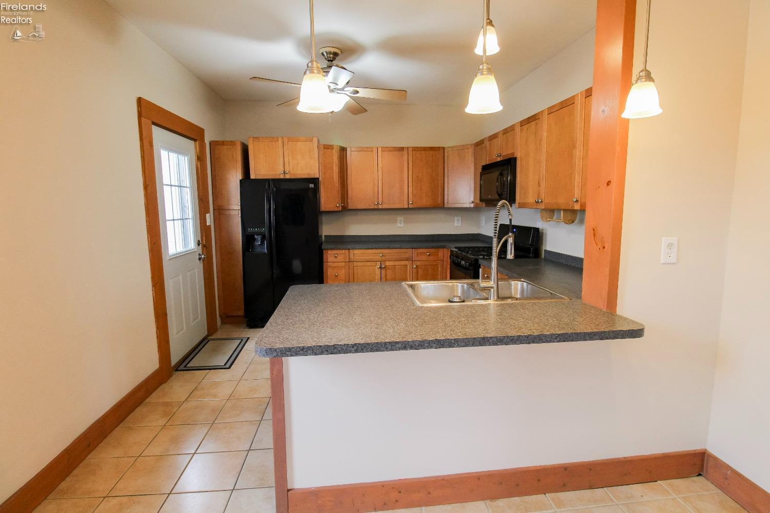 Sandusky, Ohio 44870, United States, 4 Bedrooms Bedrooms, ,2 BathroomsBathrooms,Residential,Active,4364