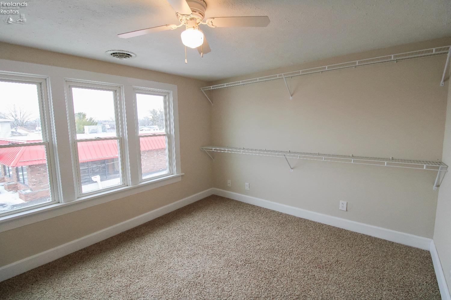 Sandusky, Ohio 44870, United States, 4 Bedrooms Bedrooms, ,2 BathroomsBathrooms,Residential,Active,4364