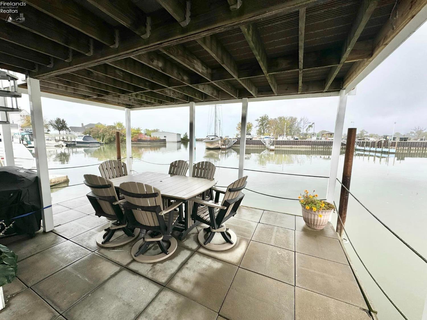 1805 W Lakeshore Drive, Port Clinton, New Mexico image 2