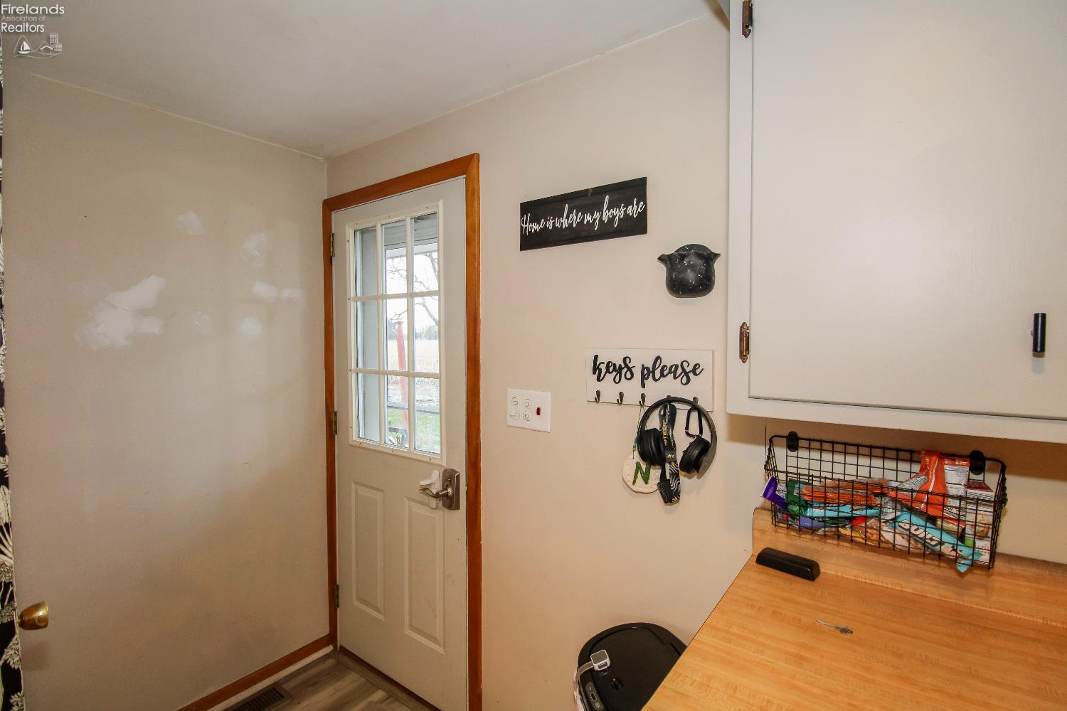 Bellevue, Ohio 44811, United States, 4 Bedrooms Bedrooms, ,2 BathroomsBathrooms,Residential,Active,242247