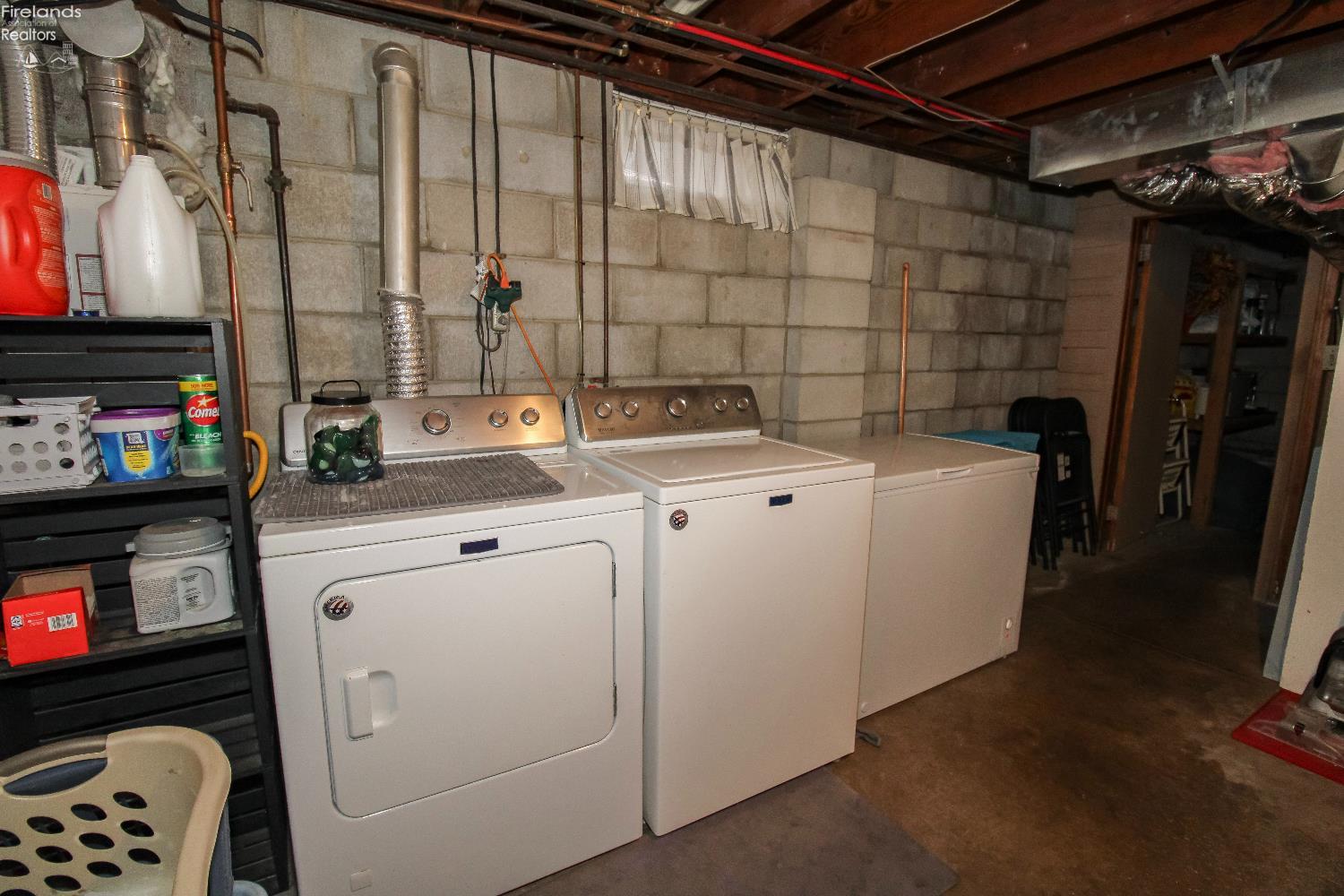 Bellevue, Ohio 44811, United States, 4 Bedrooms Bedrooms, ,2 BathroomsBathrooms,Residential,Active,242247