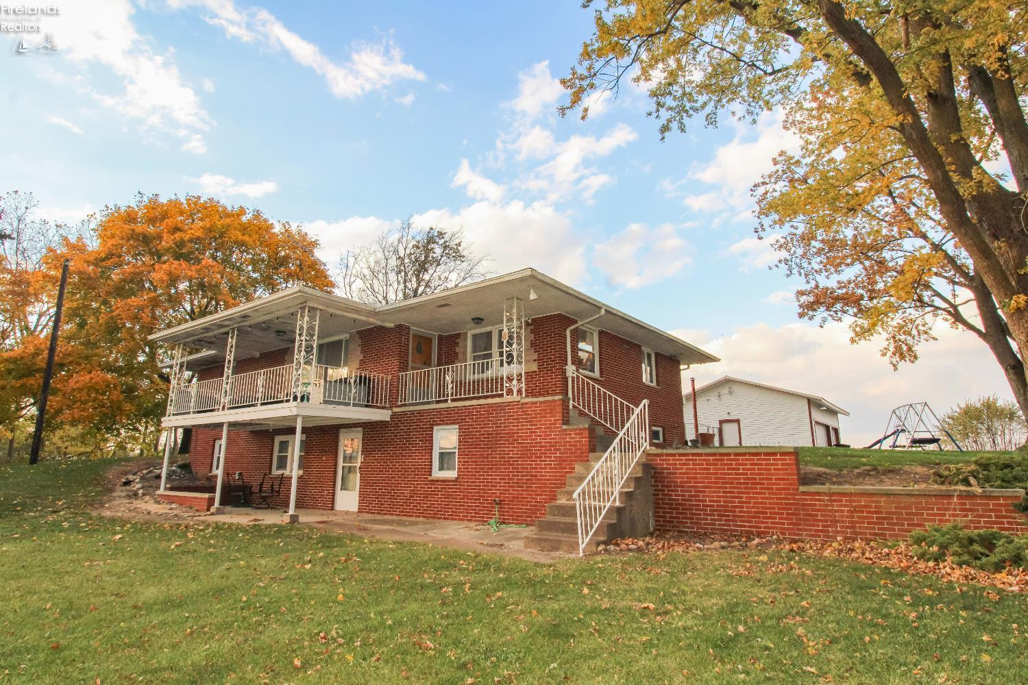 Bellevue, Ohio 44811, United States, 4 Bedrooms Bedrooms, ,2 BathroomsBathrooms,Residential,Active,242247