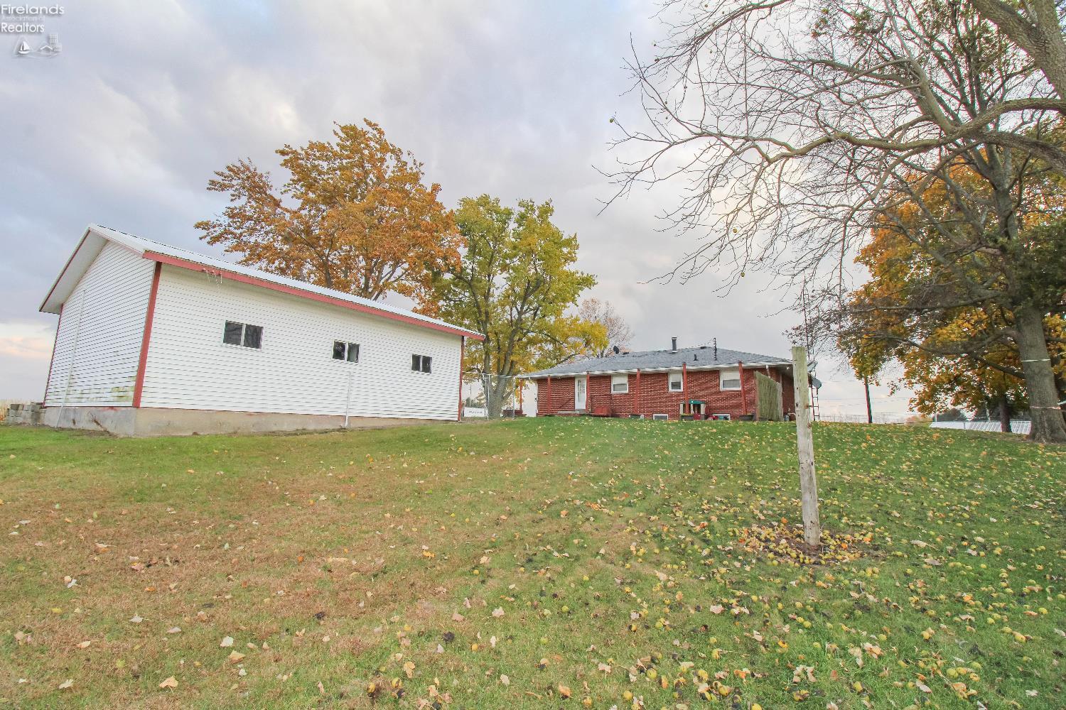 Bellevue, Ohio 44811, United States, 4 Bedrooms Bedrooms, ,2 BathroomsBathrooms,Residential,Active,242247