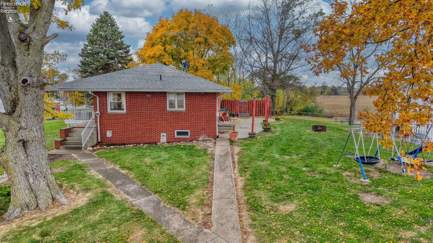 Bellevue, Ohio 44811, United States, 4 Bedrooms Bedrooms, ,2 BathroomsBathrooms,Residential,Active,242247