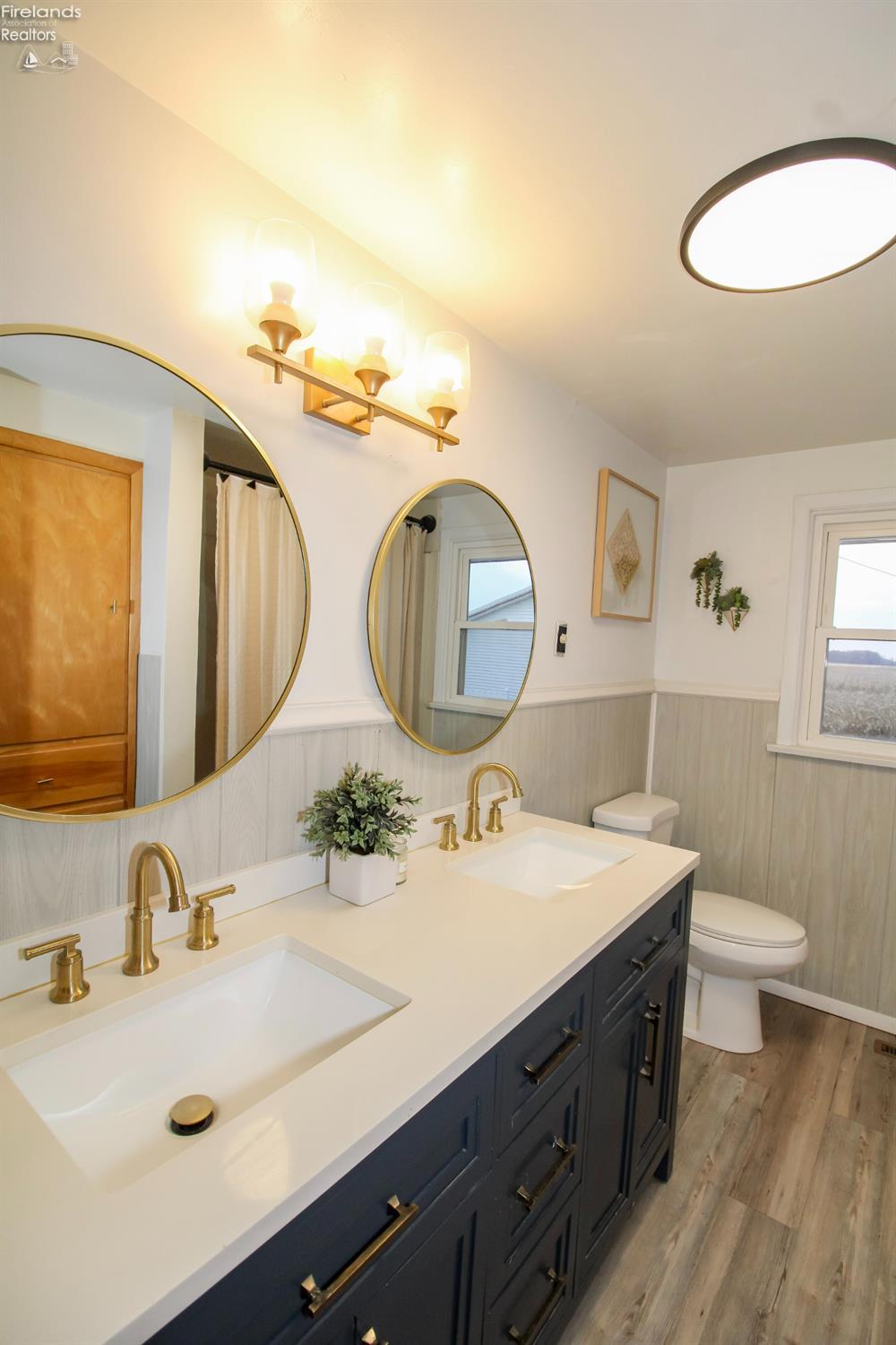 Bellevue, Ohio 44811, United States, 4 Bedrooms Bedrooms, ,2 BathroomsBathrooms,Residential,Active,242247