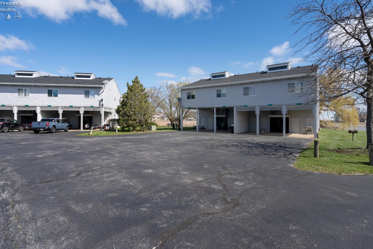 6463 Teal Bnd, Oak Harbor, Ohio image 23