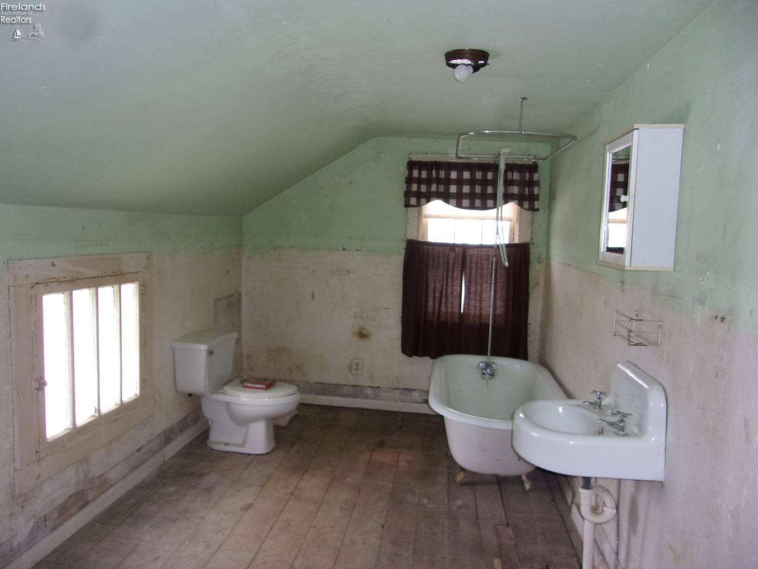411 S Warner Street, Forest, Ohio image 12