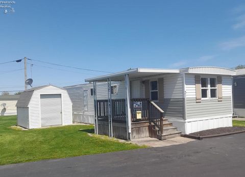 Homes For Sale - 1420 E Main Street #31<br/> Bellevue, OH 44811