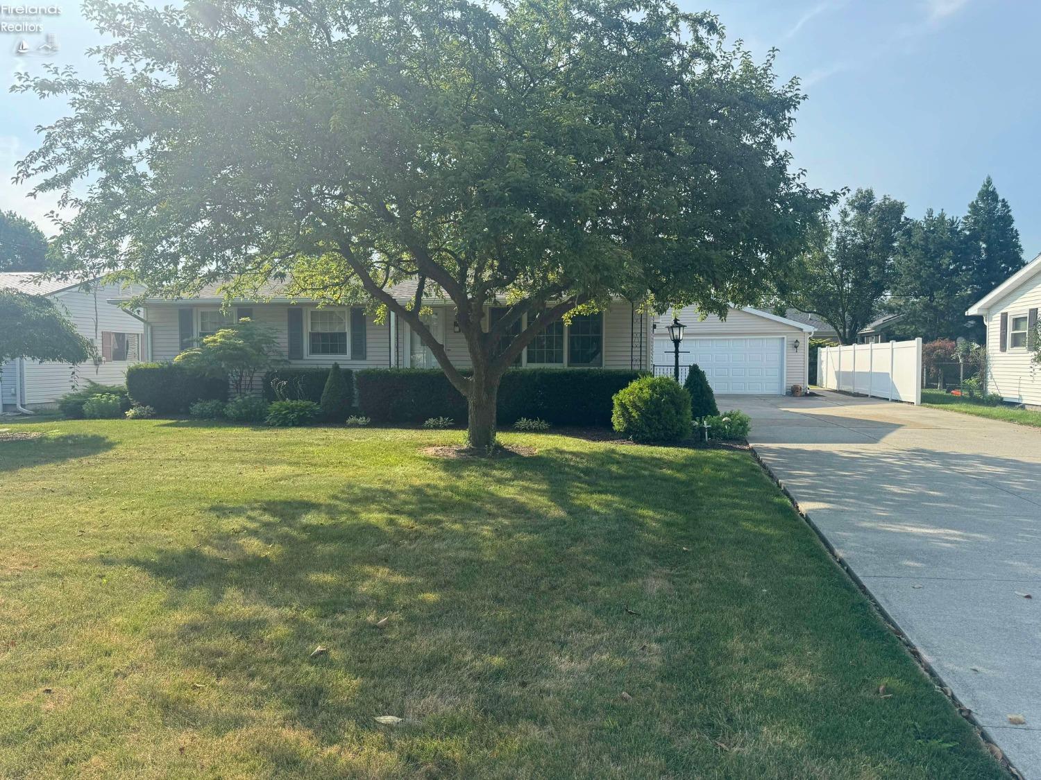 320 W Strub Road, Sandusky, Ohio image 1