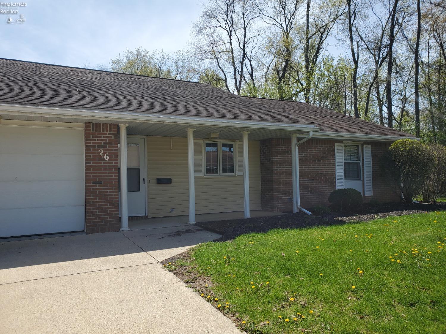 26 St. Francis Ave., Tiffin, Texas image 2