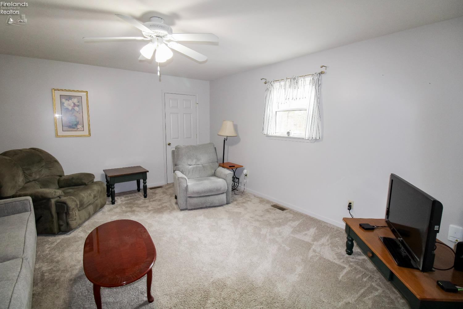 Sandusky, Ohio 44870, United States, 3 Bedrooms Bedrooms, ,4 BathroomsBathrooms,Residential,Active,7431