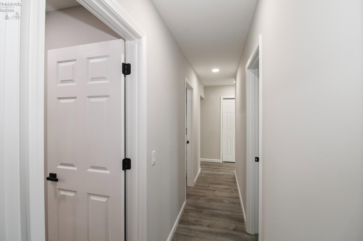 Huron, Ohio 44839, United States, 3 Bedrooms Bedrooms, ,2 BathroomsBathrooms,Residential,Active,238576