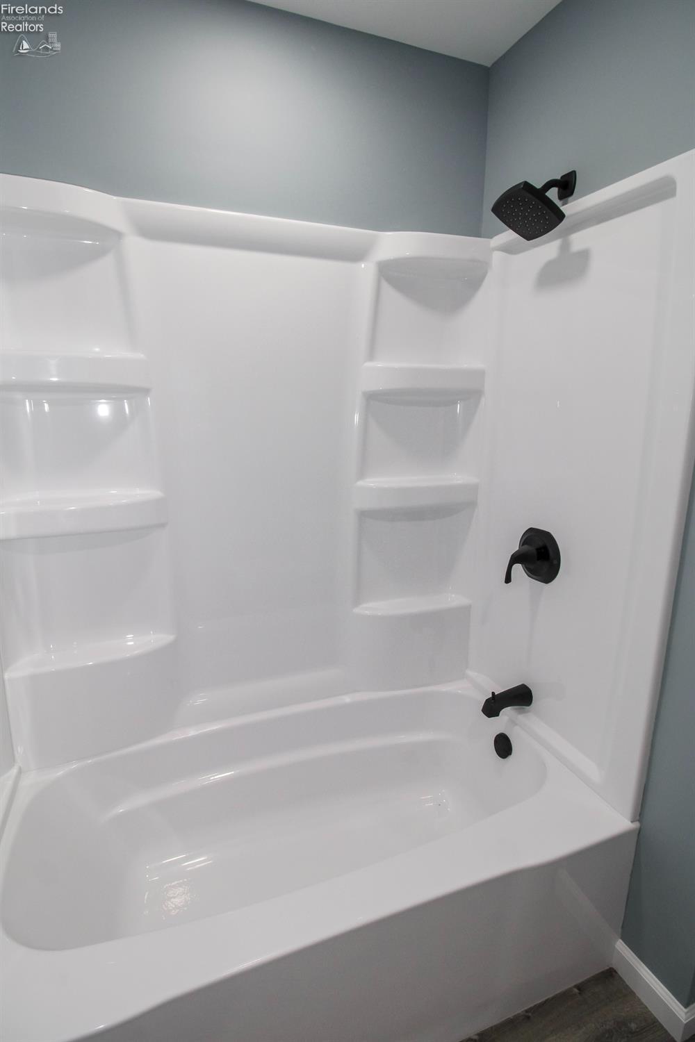 Huron, Ohio 44839, United States, 3 Bedrooms Bedrooms, ,2 BathroomsBathrooms,Residential,Active,238576