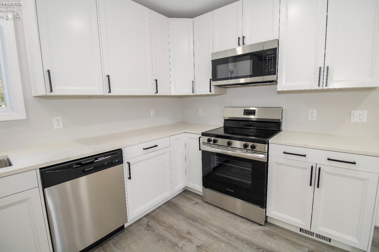 Huron, Ohio 44839, United States, 3 Bedrooms Bedrooms, ,2 BathroomsBathrooms,Residential,Active,238576