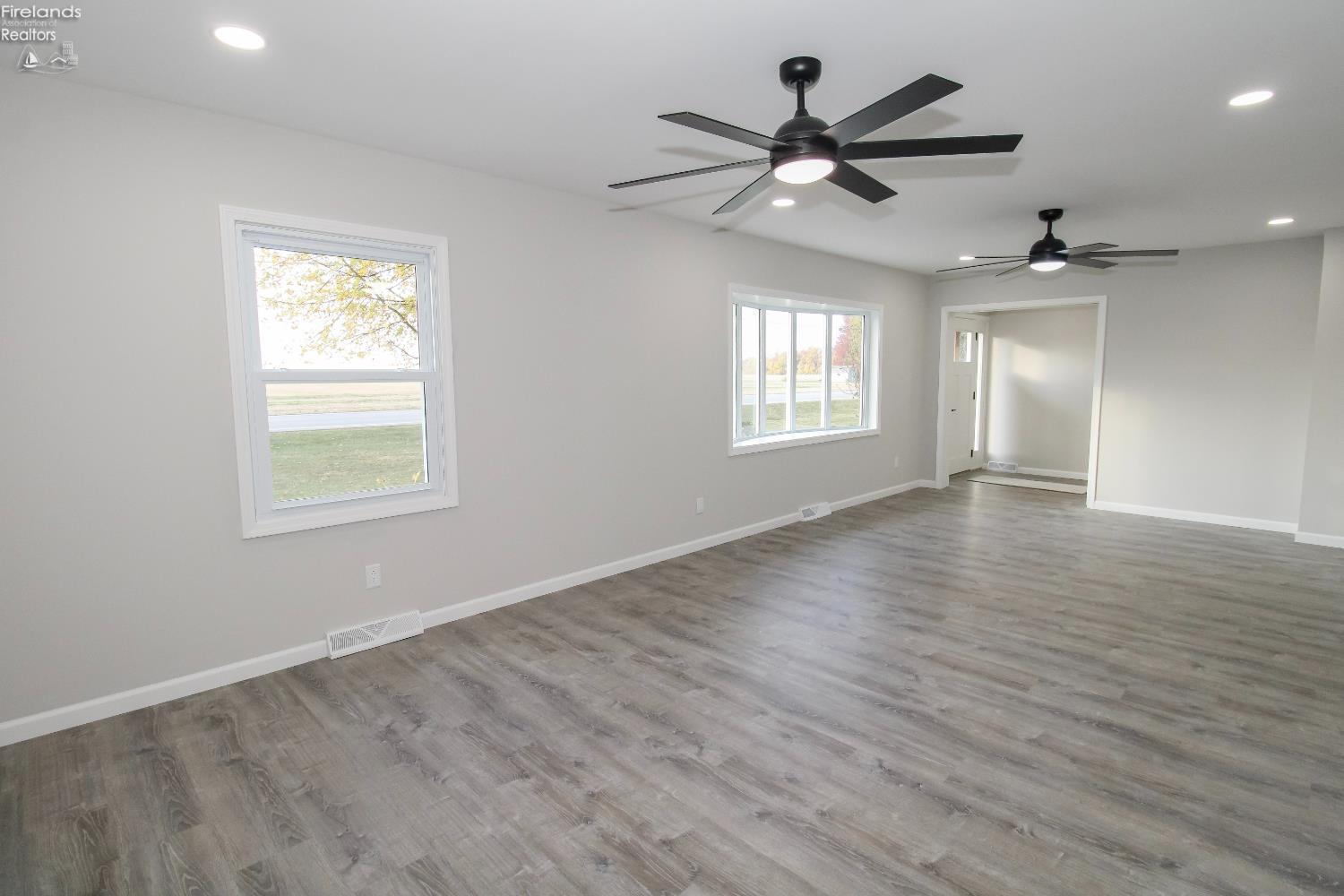 Huron, Ohio 44839, United States, 3 Bedrooms Bedrooms, ,2 BathroomsBathrooms,Residential,Active,238576