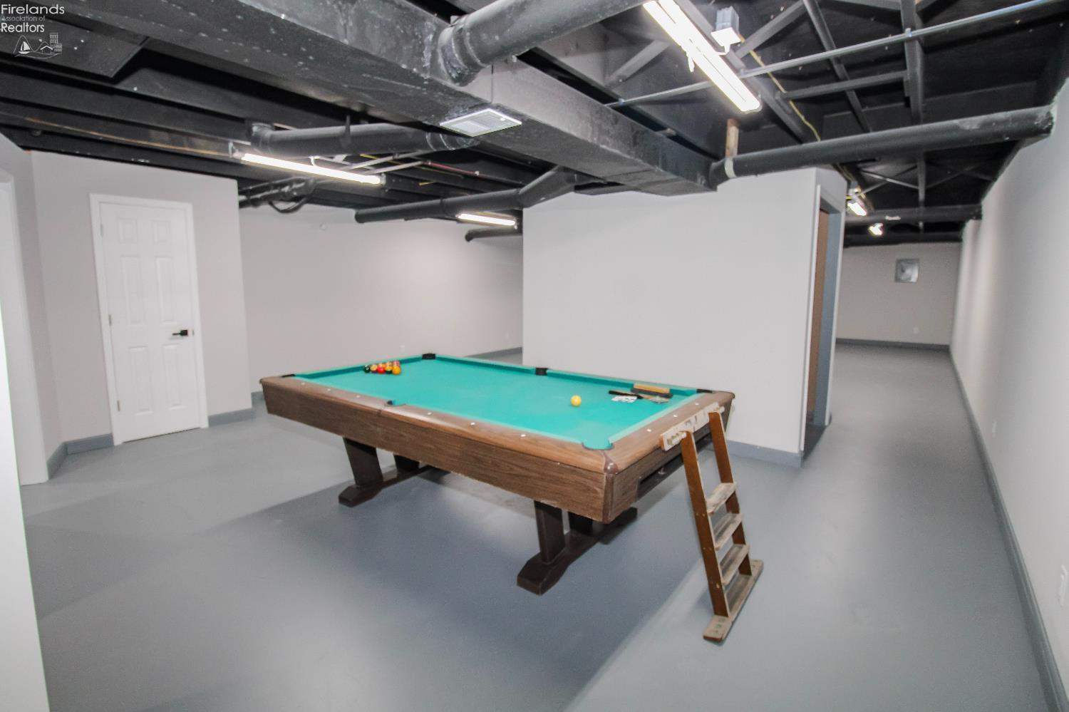 Huron, Ohio 44839, United States, 3 Bedrooms Bedrooms, ,2 BathroomsBathrooms,Residential,Active,238576