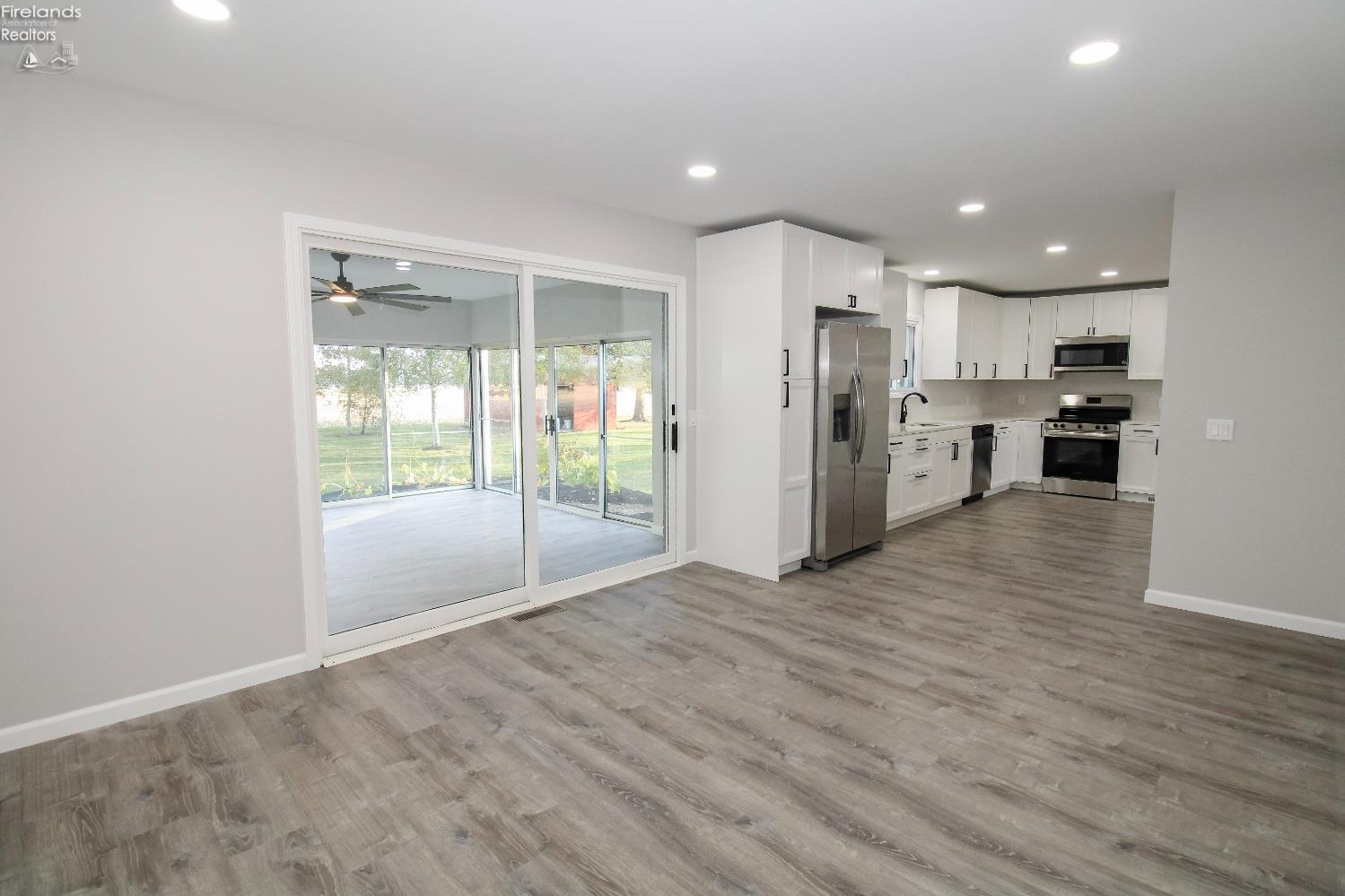 Huron, Ohio 44839, United States, 3 Bedrooms Bedrooms, ,2 BathroomsBathrooms,Residential,Active,238576