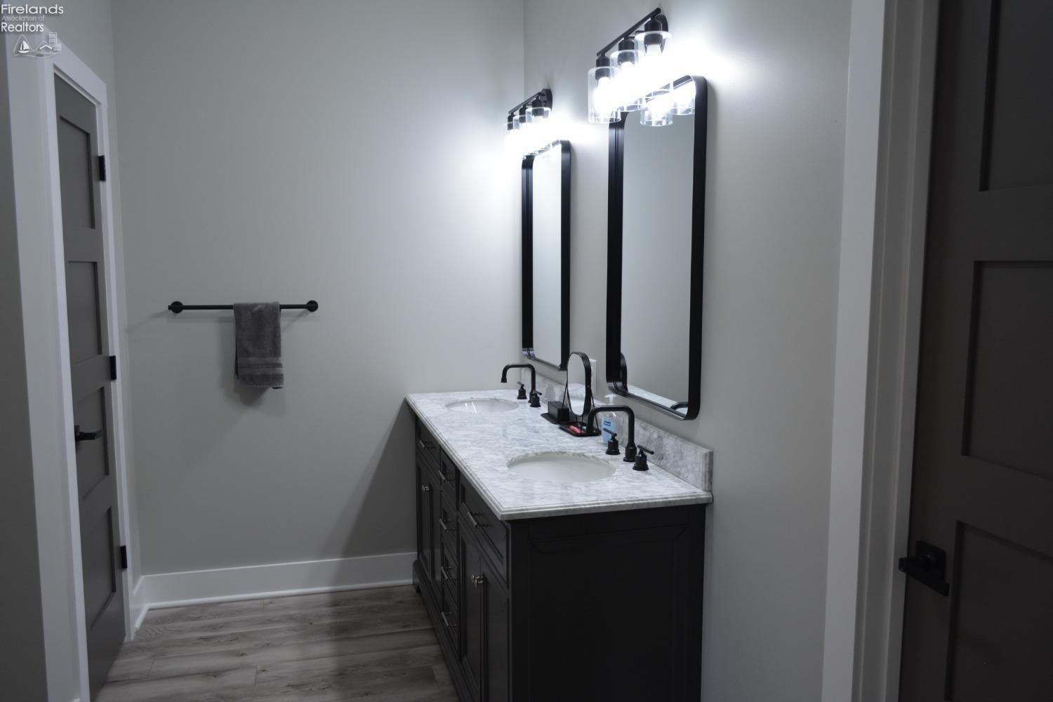487 Town Line Rd 151 Rd, Norwalk, Texas image 37