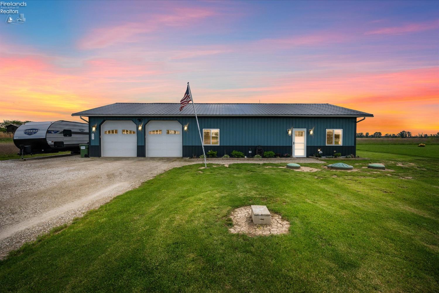 6330 W Harbor Road, Port Clinton, Texas image 1