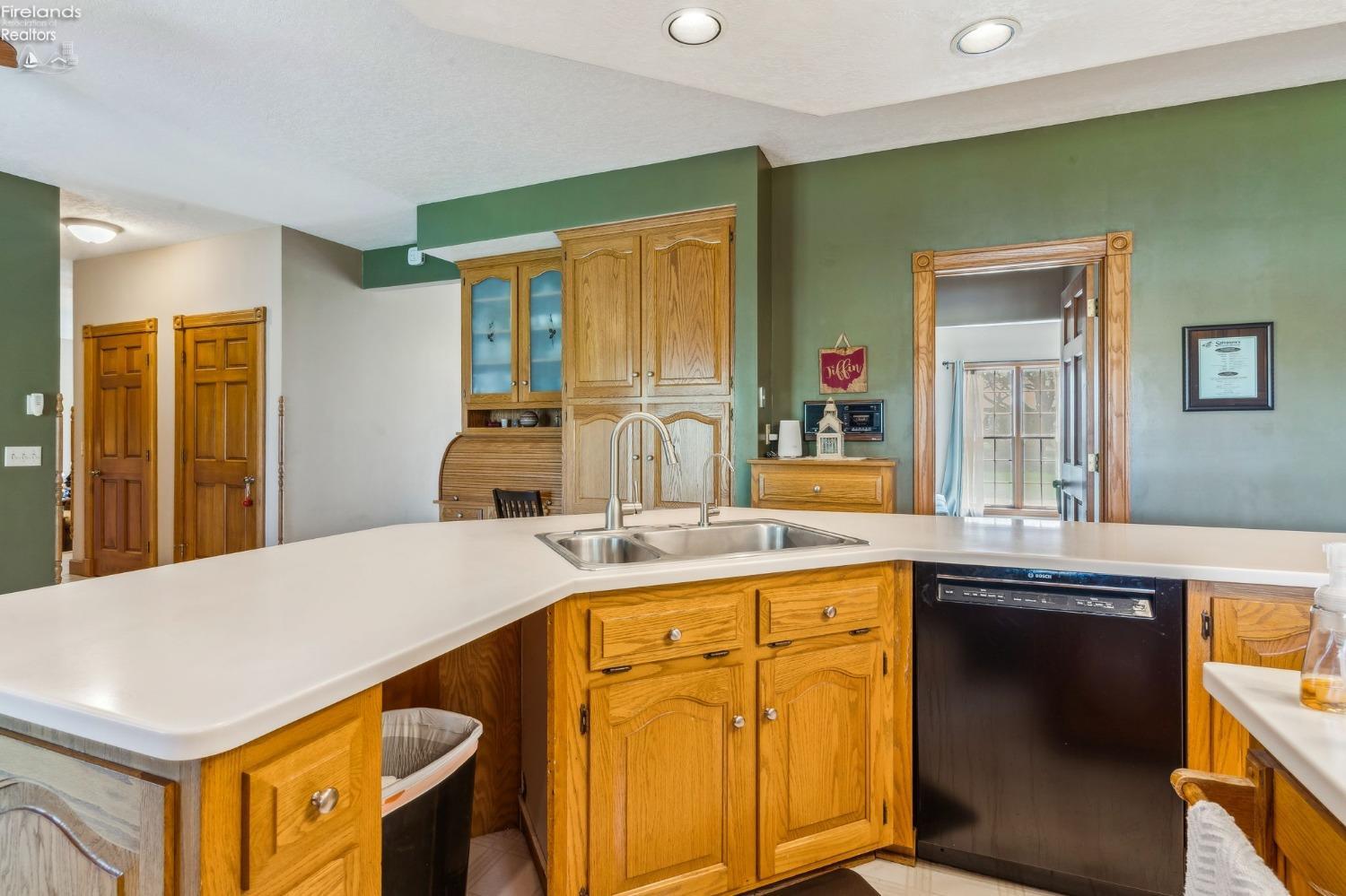 125 W Woodmere Drive, Tiffin, Texas image 13
