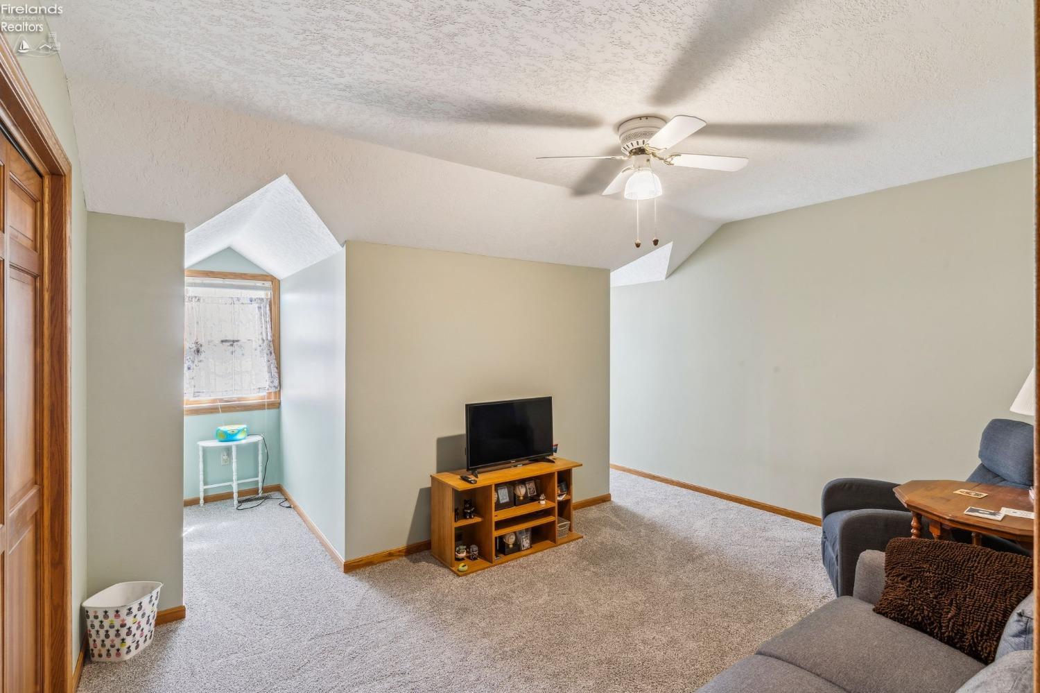 125 W Woodmere Drive, Tiffin, Texas image 34