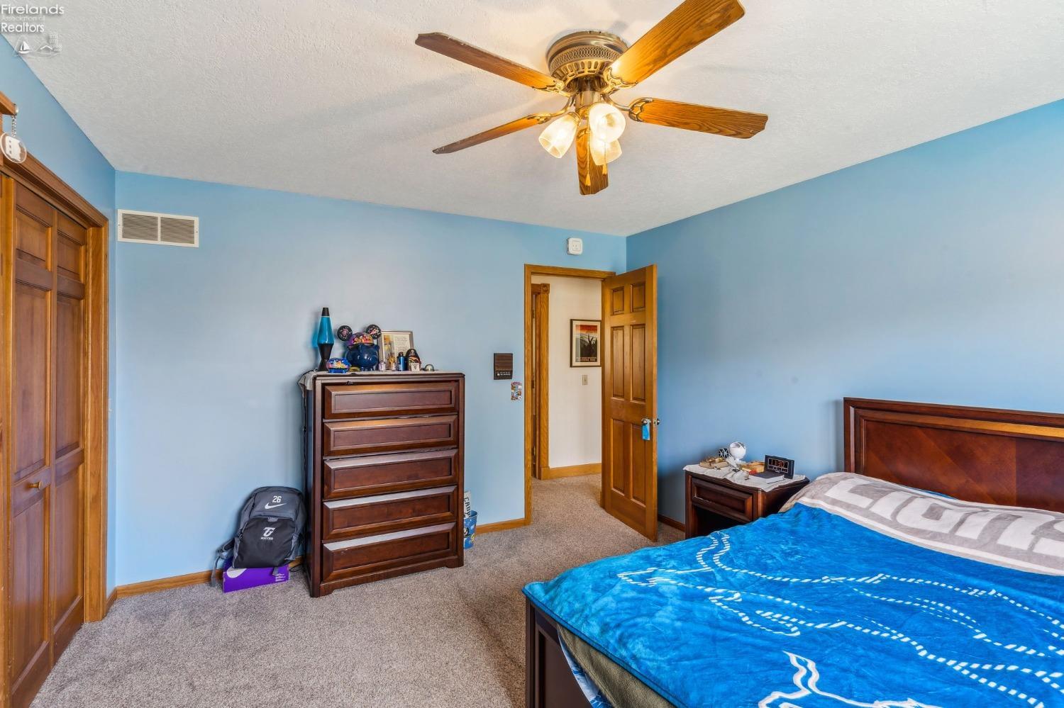 125 W Woodmere Drive, Tiffin, Texas image 30