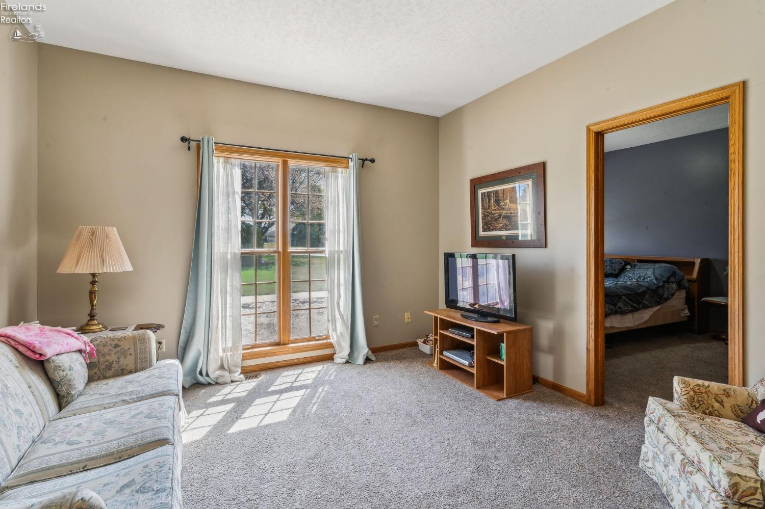 125 W Woodmere Drive, Tiffin, Texas image 17