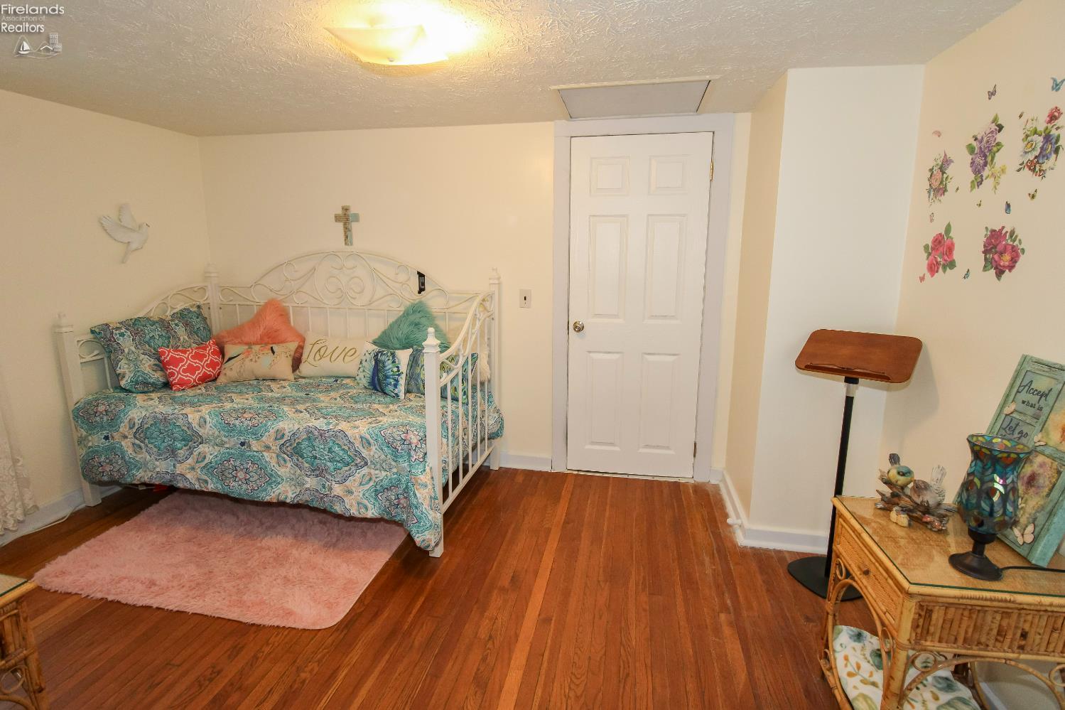 Sandusky, Ohio 44870, United States, 3 Bedrooms Bedrooms, ,2 BathroomsBathrooms,Residential,Contingent,193910