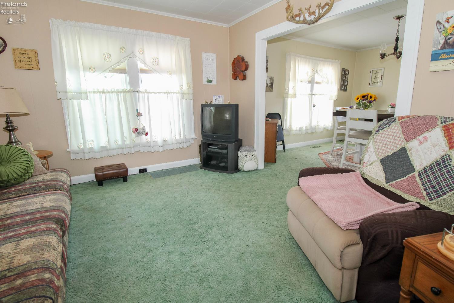 Sandusky, Ohio 44870, United States, 3 Bedrooms Bedrooms, ,2 BathroomsBathrooms,Residential,Contingent,193910