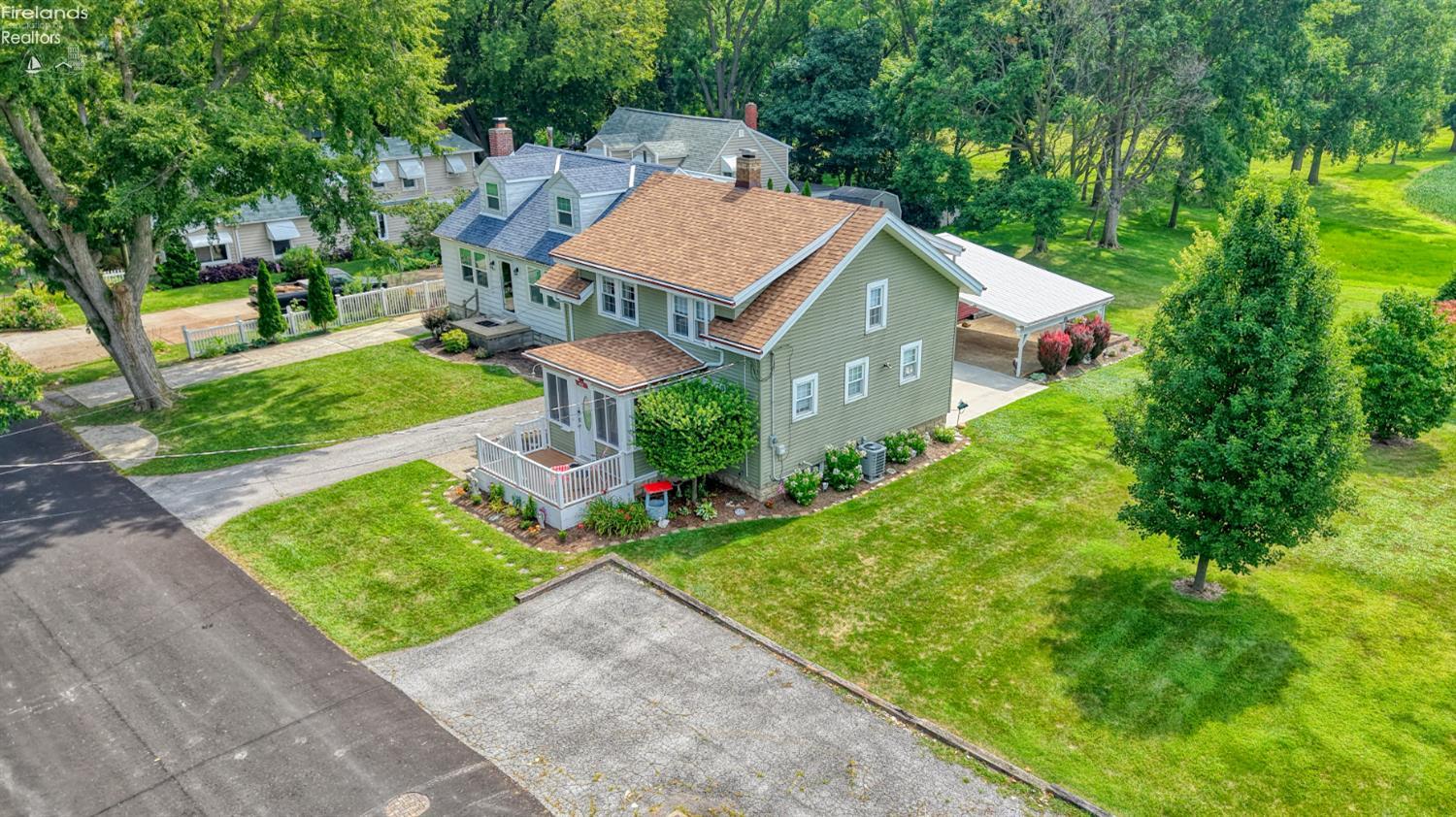 Sandusky, Ohio 44870, United States, 3 Bedrooms Bedrooms, ,2 BathroomsBathrooms,Residential,Contingent,193910