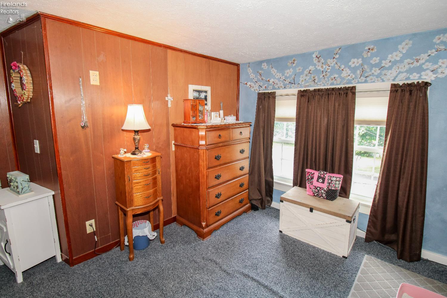 Sandusky, Ohio 44870, United States, 3 Bedrooms Bedrooms, ,2 BathroomsBathrooms,Residential,Contingent,193910