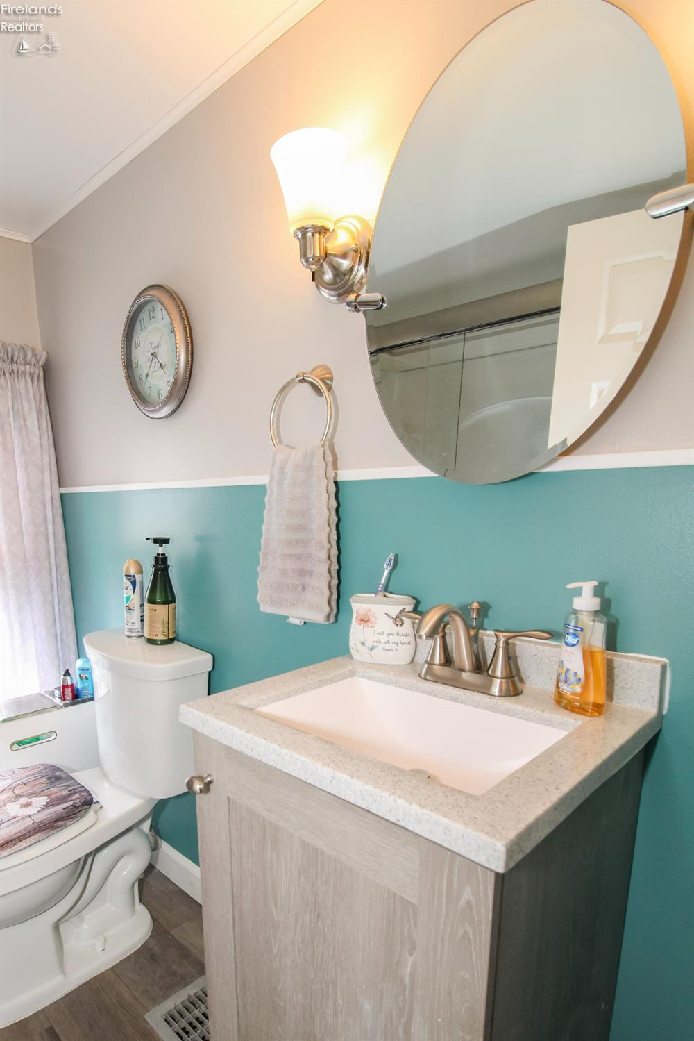 Sandusky, Ohio 44870, United States, 3 Bedrooms Bedrooms, ,2 BathroomsBathrooms,Residential,Contingent,193910