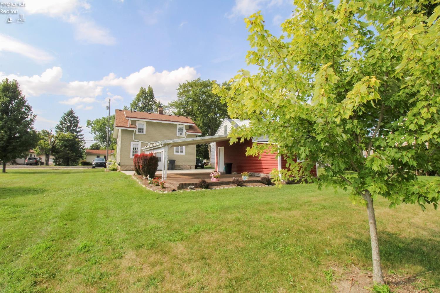 Sandusky, Ohio 44870, United States, 3 Bedrooms Bedrooms, ,2 BathroomsBathrooms,Residential,Contingent,193910