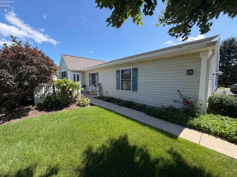 Condo For Sale - 18 Deer Track Trail #A<br/> Norwalk, OH 44857