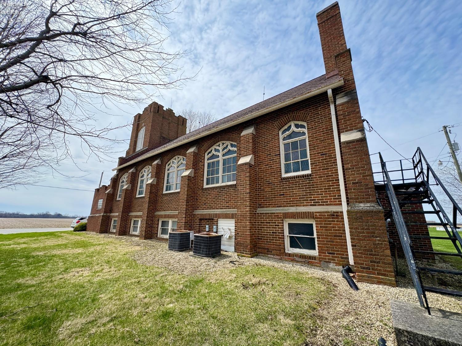 1515 W County Road 592, Tiffin, Ohio image 3