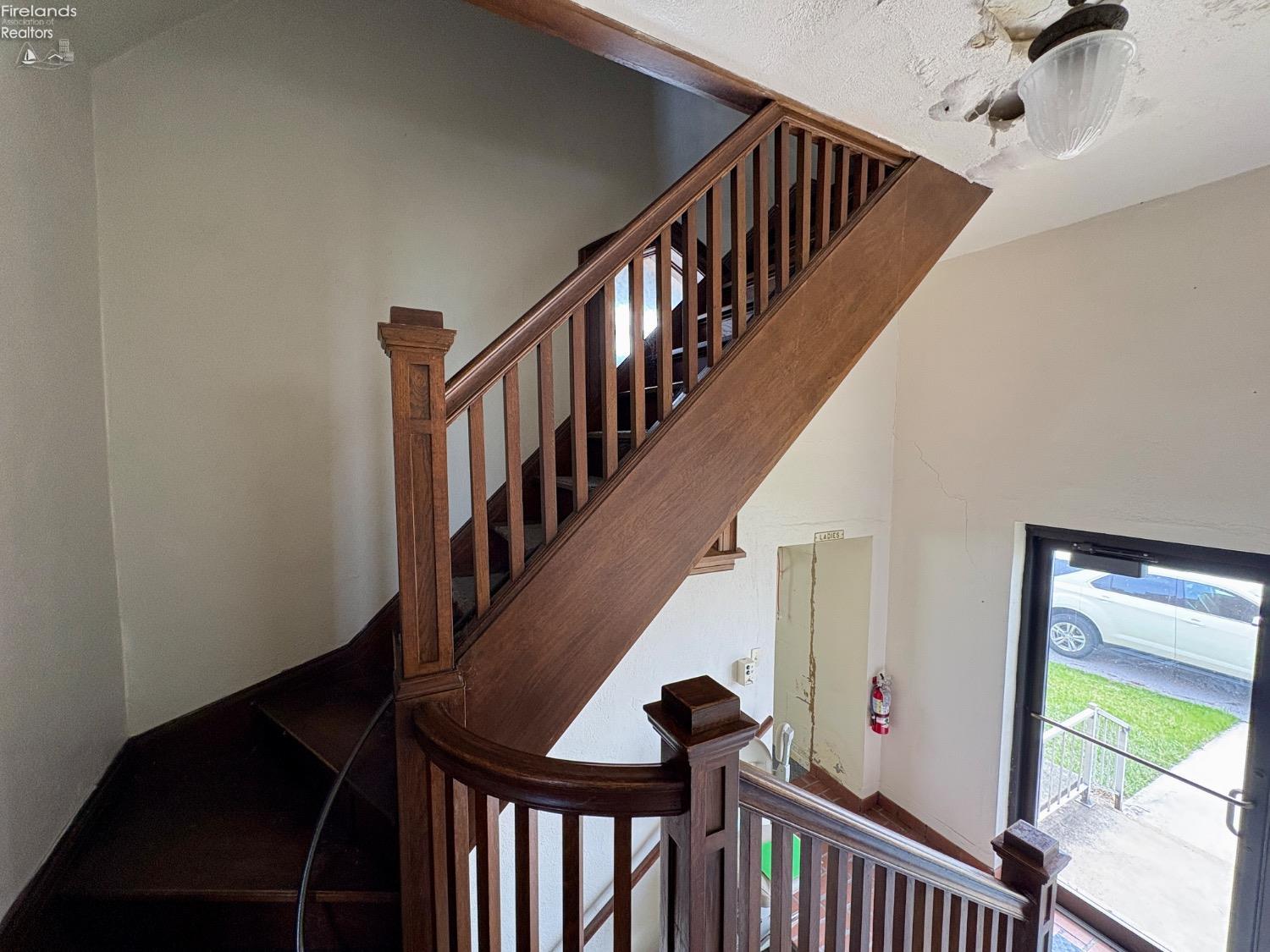 1515 W County Road 592, Tiffin, Ohio image 6