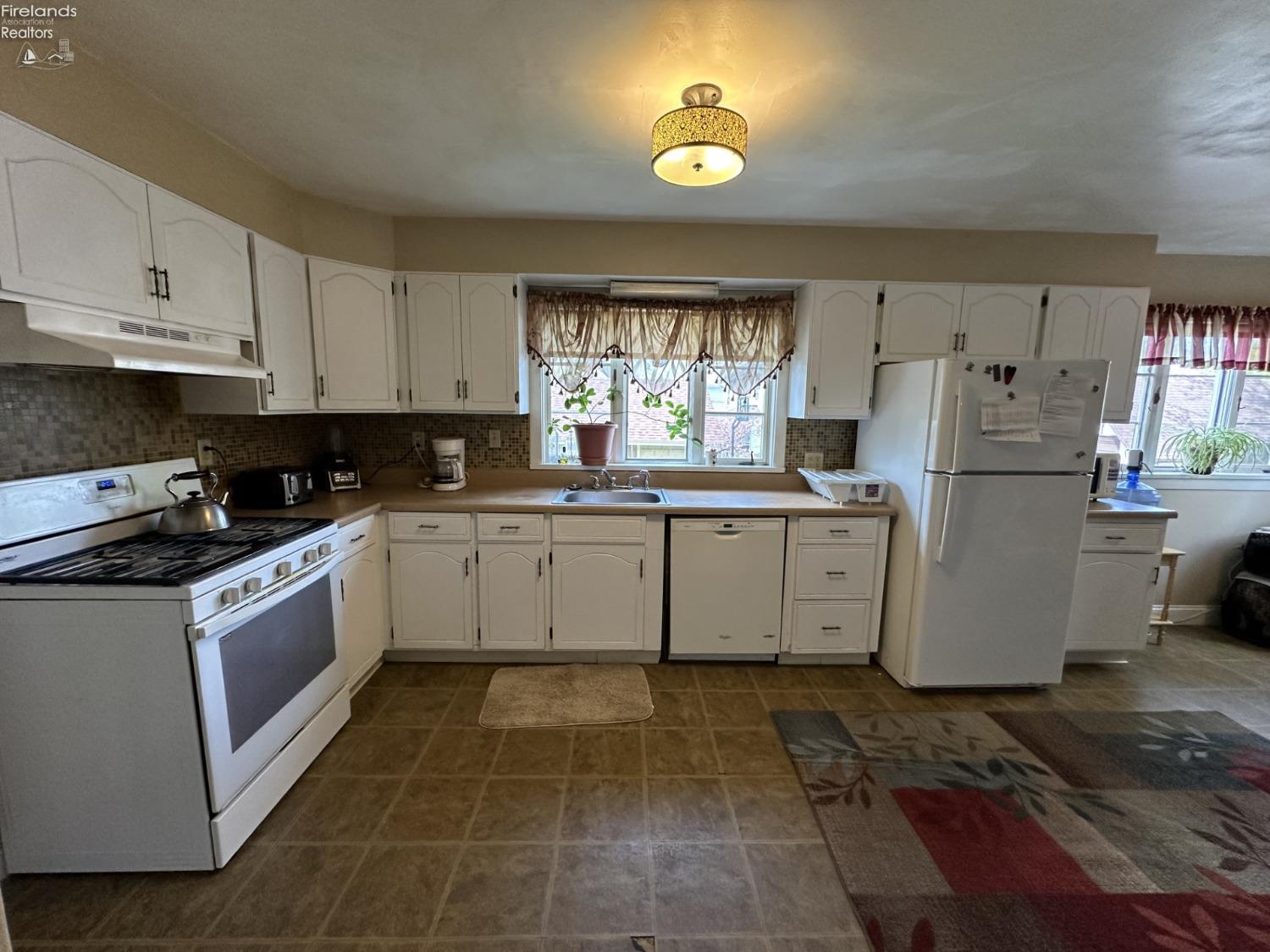 123 E Main St, Norwalk, New Mexico image 19