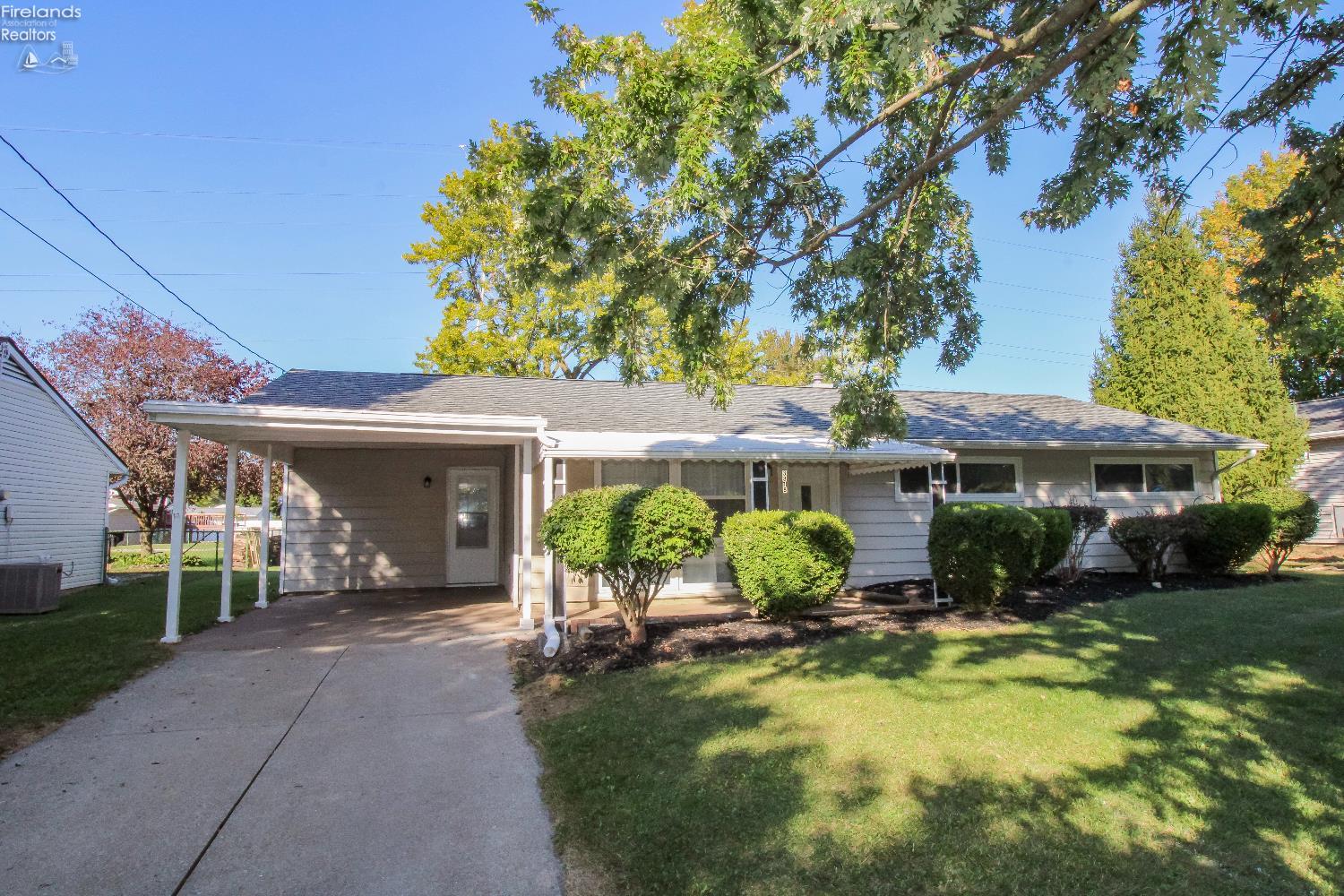 Sandusky, Ohio 44870, United States, 3 Bedrooms Bedrooms, ,1 BathroomBathrooms,Residential,Contingent,214568