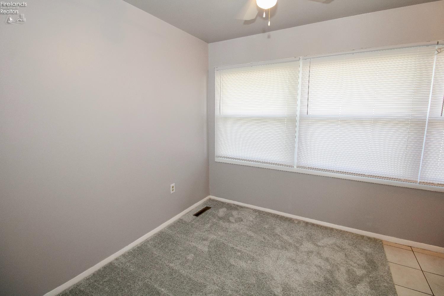 Sandusky, Ohio 44870, United States, 3 Bedrooms Bedrooms, ,1 BathroomBathrooms,Residential,Contingent,214568