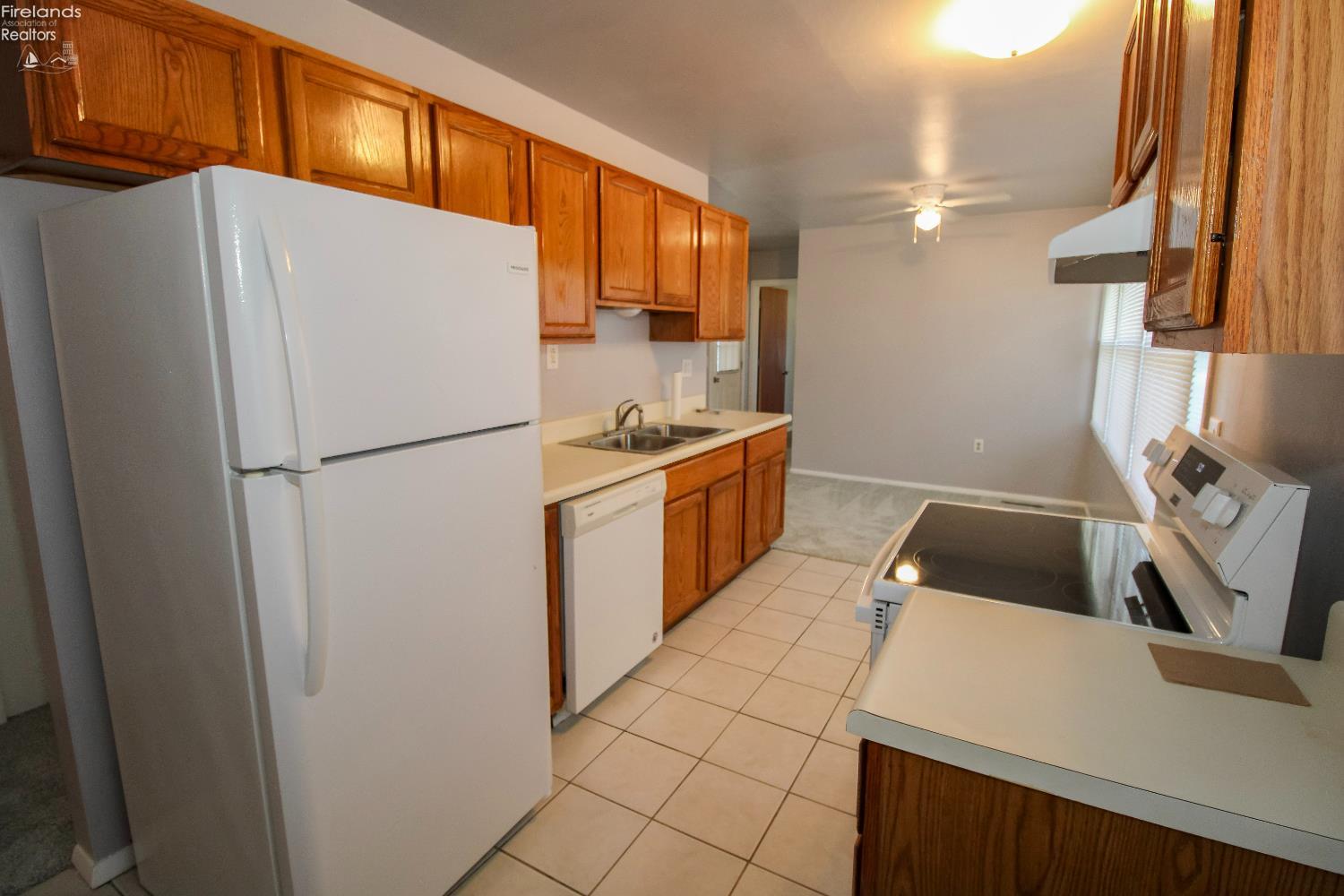 Sandusky, Ohio 44870, United States, 3 Bedrooms Bedrooms, ,1 BathroomBathrooms,Residential,Contingent,214568