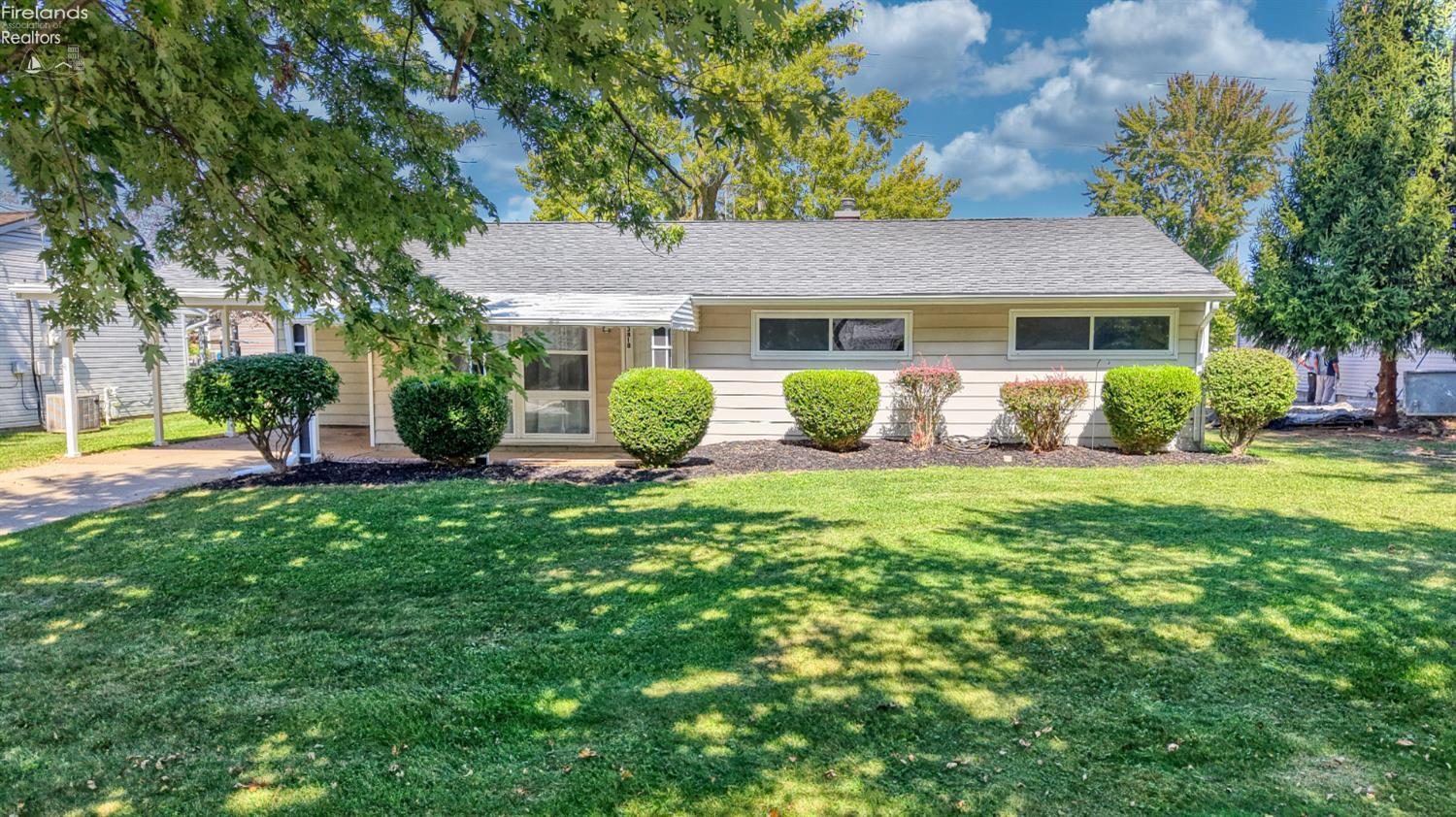 Sandusky, Ohio 44870, United States, 3 Bedrooms Bedrooms, ,1 BathroomBathrooms,Residential,Contingent,214568