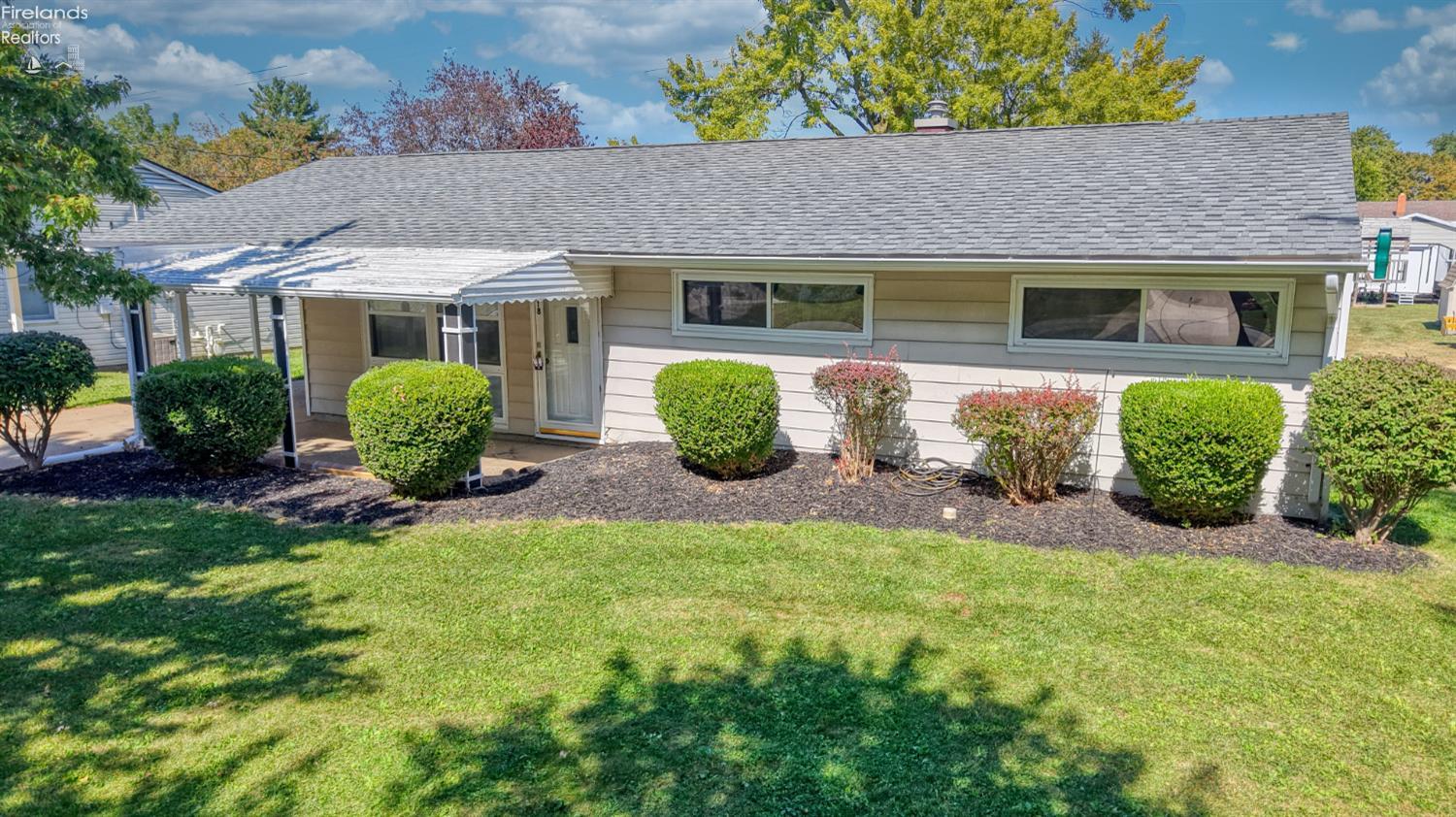 Sandusky, Ohio 44870, United States, 3 Bedrooms Bedrooms, ,1 BathroomBathrooms,Residential,Contingent,214568