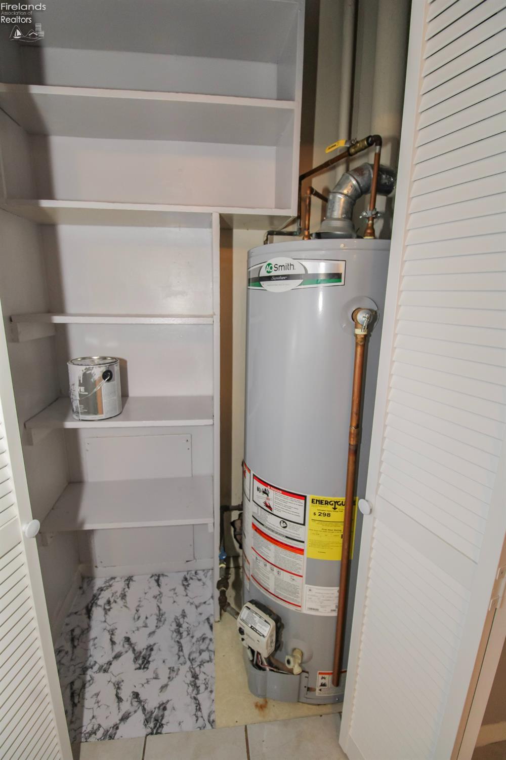 Sandusky, Ohio 44870, United States, 3 Bedrooms Bedrooms, ,1 BathroomBathrooms,Residential,Contingent,214568