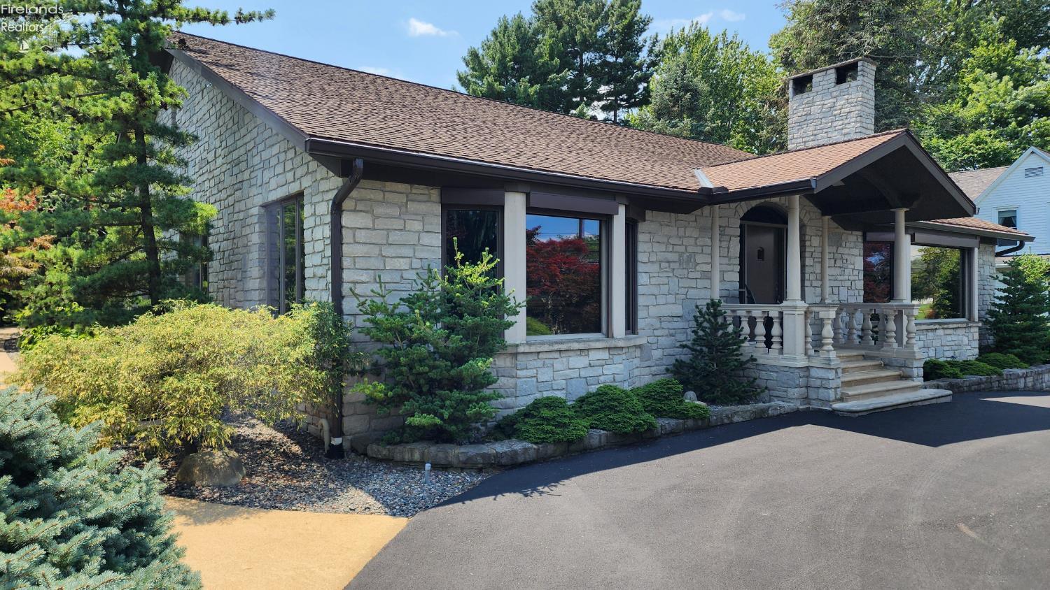 Huron, Ohio 44839, United States, 4 Bedrooms Bedrooms, ,3 BathroomsBathrooms,Residential,Active,185892