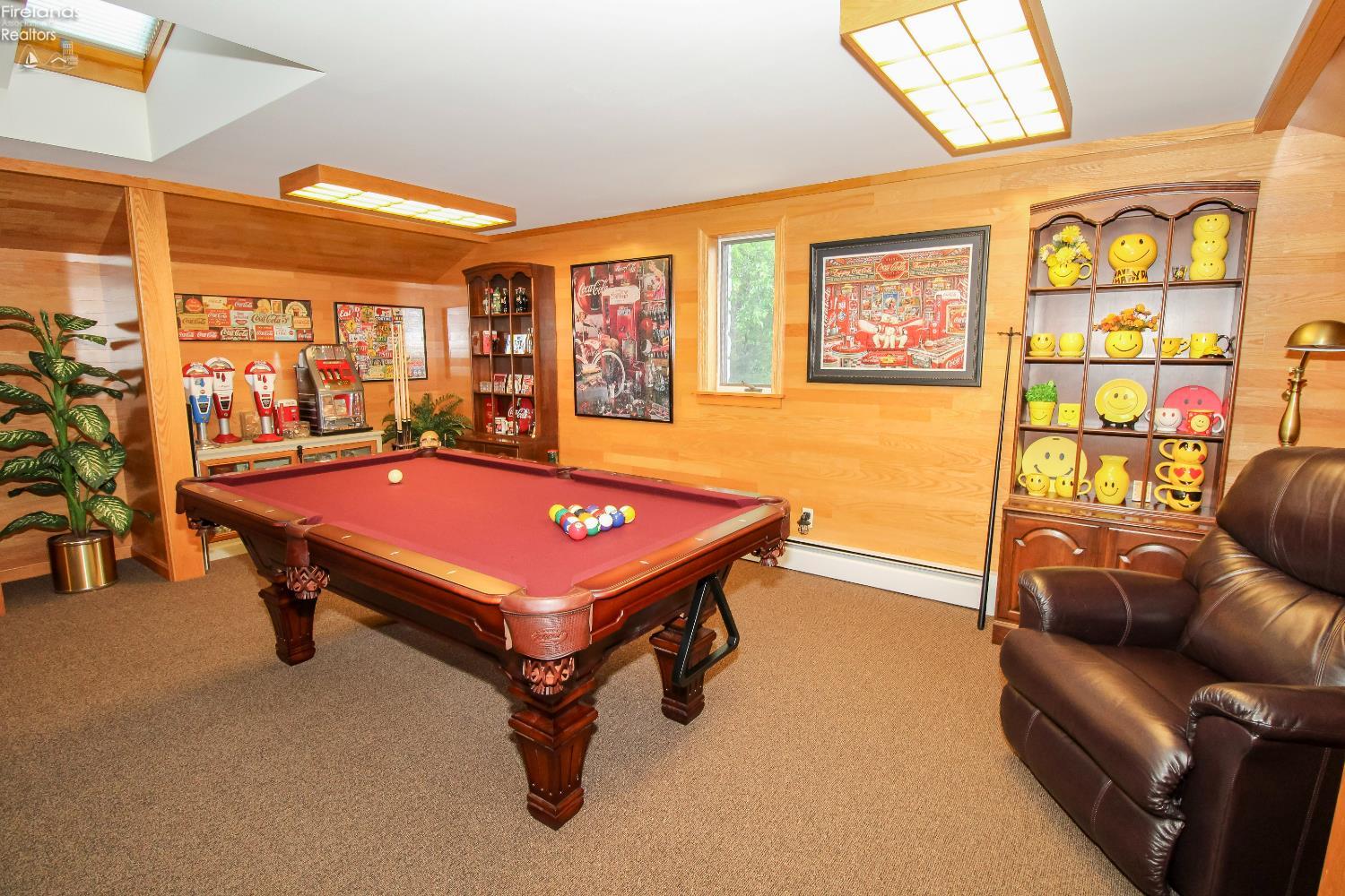 Huron, Ohio 44839, United States, 4 Bedrooms Bedrooms, ,3 BathroomsBathrooms,Residential,Active,185892